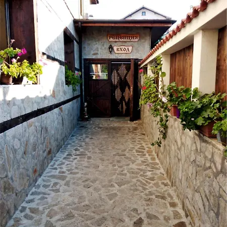 Mitiova